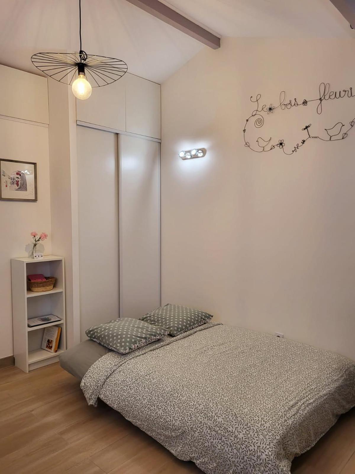 Maison Studio Le Bois Fleuri Croissy-Beaubourg Eksteriør bilde